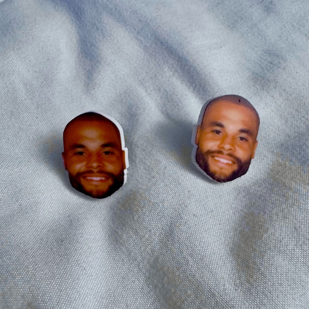 🏈 Dak Prescott QB - Dallas Cowboys earrings